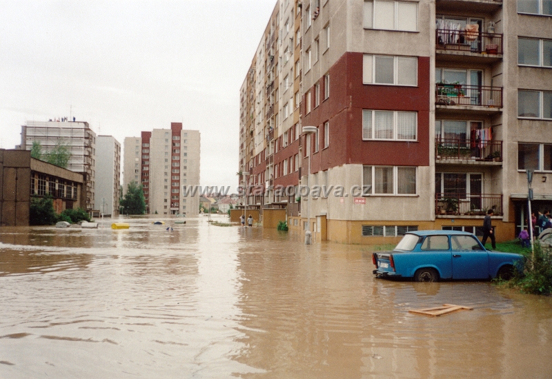 1997 (23).jpg - Povodně 1997 - Ulice Ant. Sovy